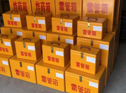 河东玻璃钢雷管箱的使用寿命一般是多少?