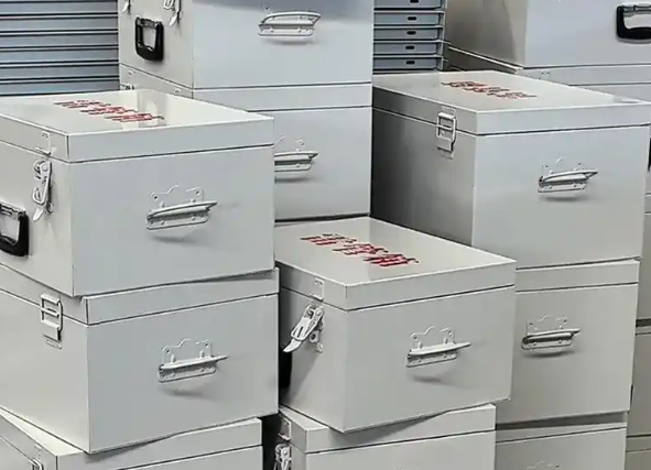 河东雷管箱的选择应该考虑哪些因素？